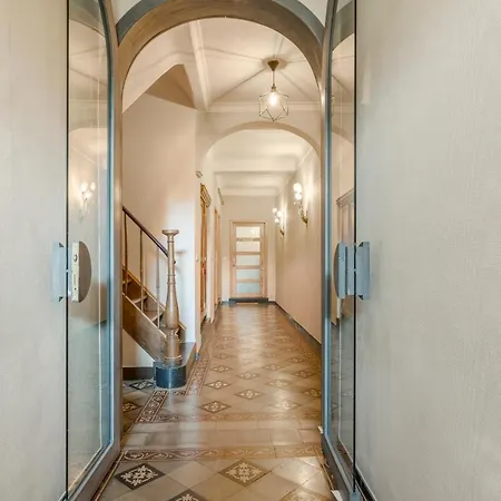 Top& Ruim Duplex Woning In Patershol,centrum Gent!